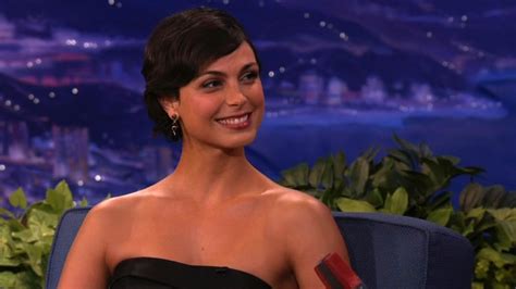 morena baccarin lesbian